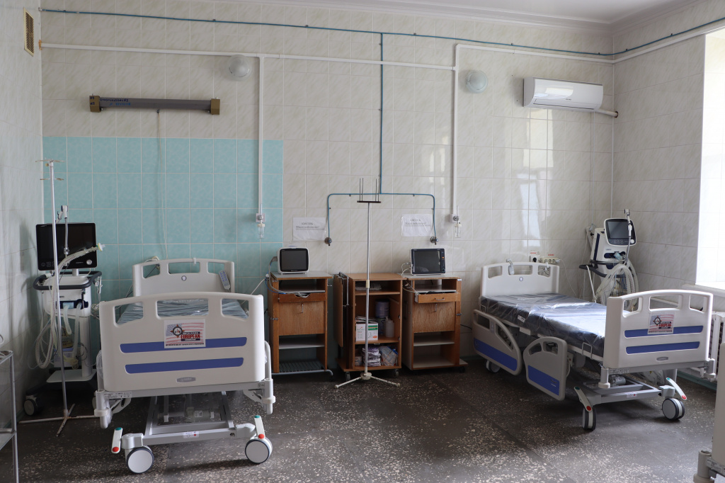 Fundraising for medical equipment for local hospitals